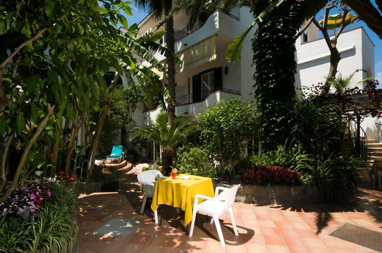 Hotel Villa Angelica Lacco Ameno  Екстер'єр фото